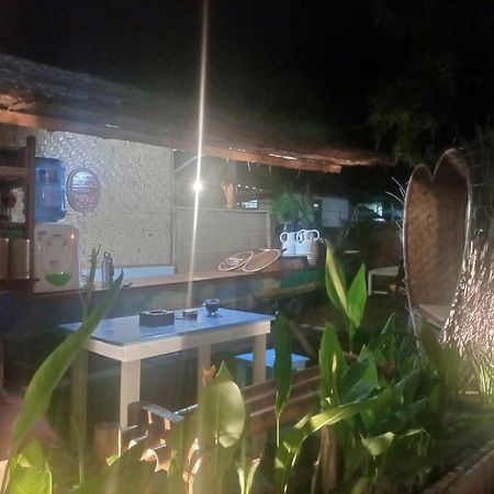 Efrata Villa ギリ・アイル 部屋 写真
